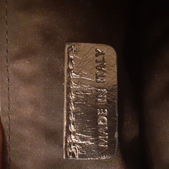 BURBERRY METALLIC PEWTER QUILTED LEATHER CLUTCH EUC - Picture 11 of 12